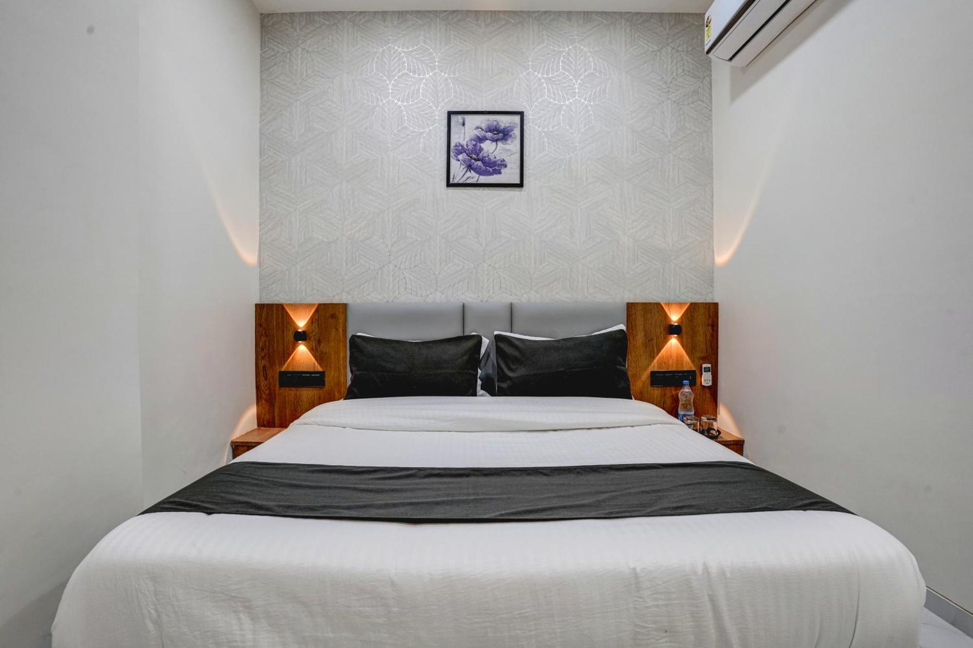 Hotel Paris Plaza Ahmedabad Exterior foto